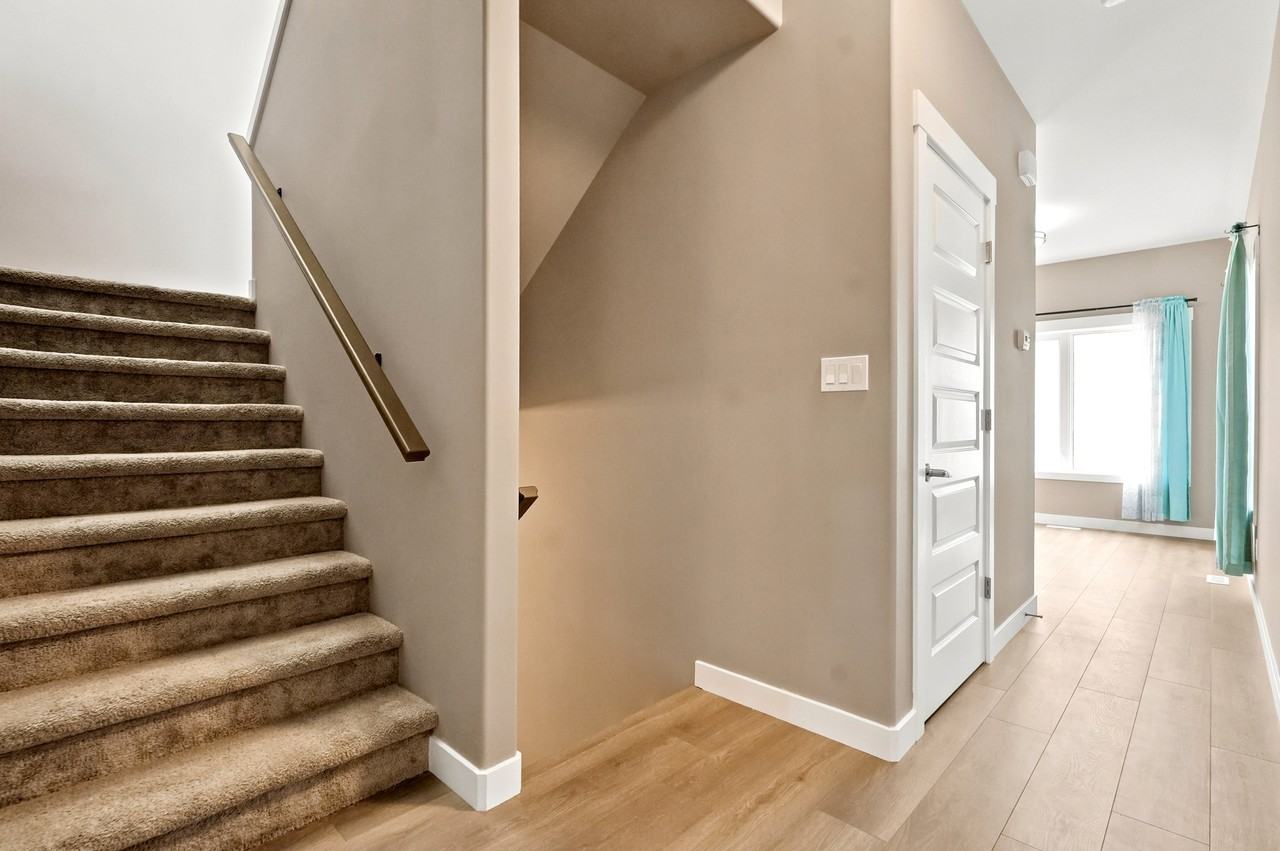 510 Kloppenburg Cres #37 - Photo 2 of 50