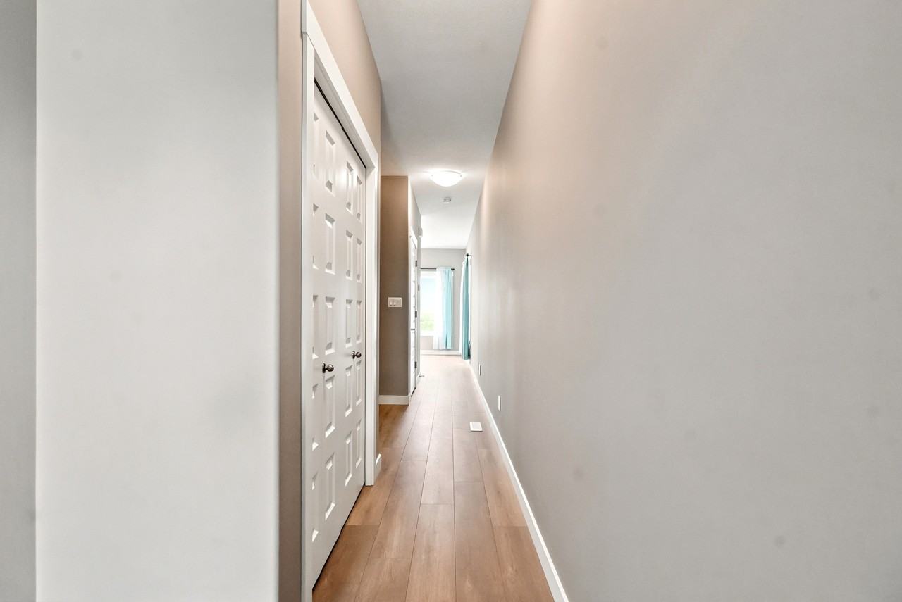 510 Kloppenburg Cres #37 - Photo 4 of 50