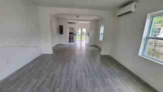 560 Nw 53rd St - Photo 1 of 1