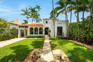 featured image of 1225 Alhambra Cir