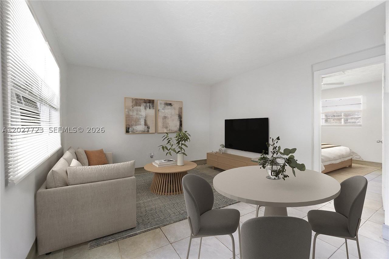 332 Sw 3rd St #5 - Photo 2 of 10