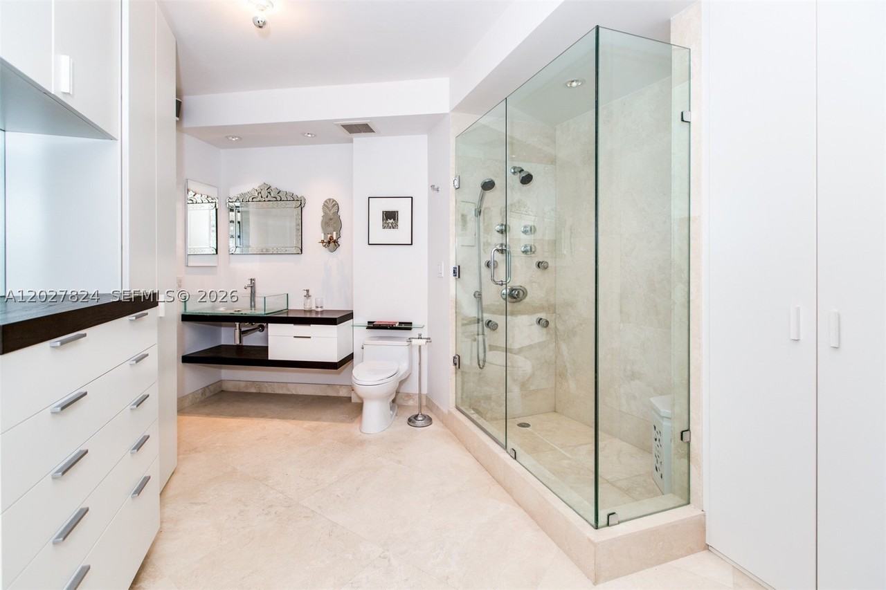 720 Ne 69th St #19S - Photo 4 of 20