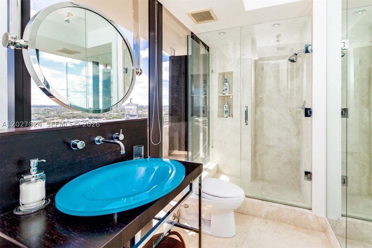 720 Ne 69th St #19S - Photo 5 of 20
