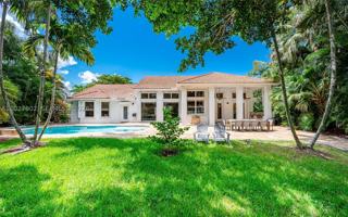 featured image of 3216 Huntington #3216