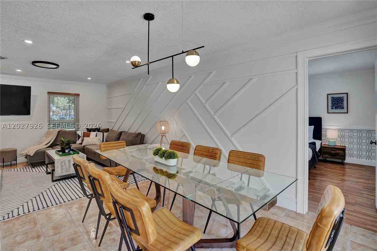 6421 Ne 22nd Ave - Photo 5 of 50