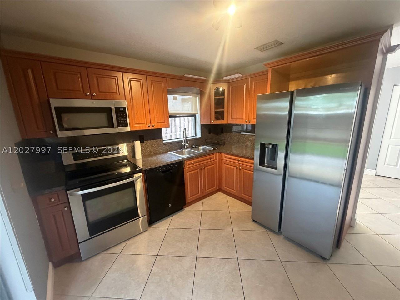 7105 Sw 127th Ct #7105 - Photo 2 of 36