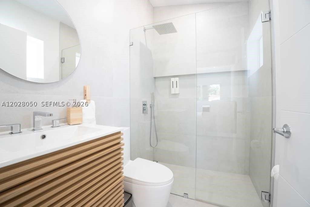 13800 Ne 1st Ave - Photo 3 of 10