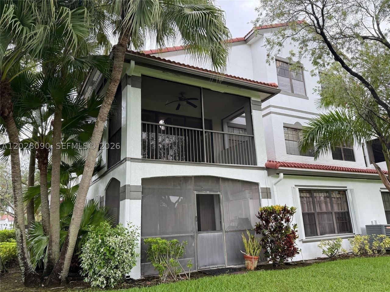 401 Sw 158th Ter #206