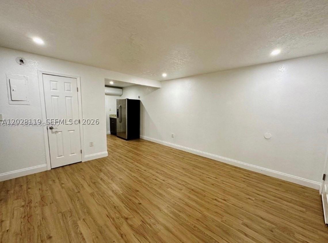 813 W Jefferson St #5 - Photo 4 of 5