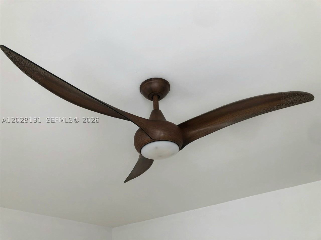 7135 Rue Granville #4 - Photo 7 of 9