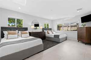 featured image of 1329 Funston St