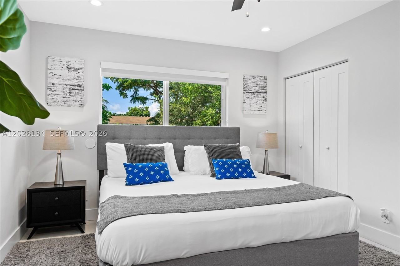1329 Funston St - Photo 7 of 34