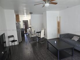 7035 Rue Granville #2 - Photo 1 of 1