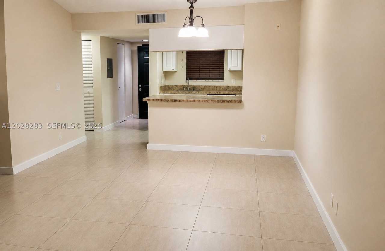 6292 La Costa Dr #M