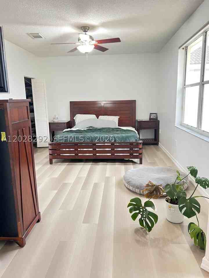 1120 Papaya St #0 - Photo 7 of 28