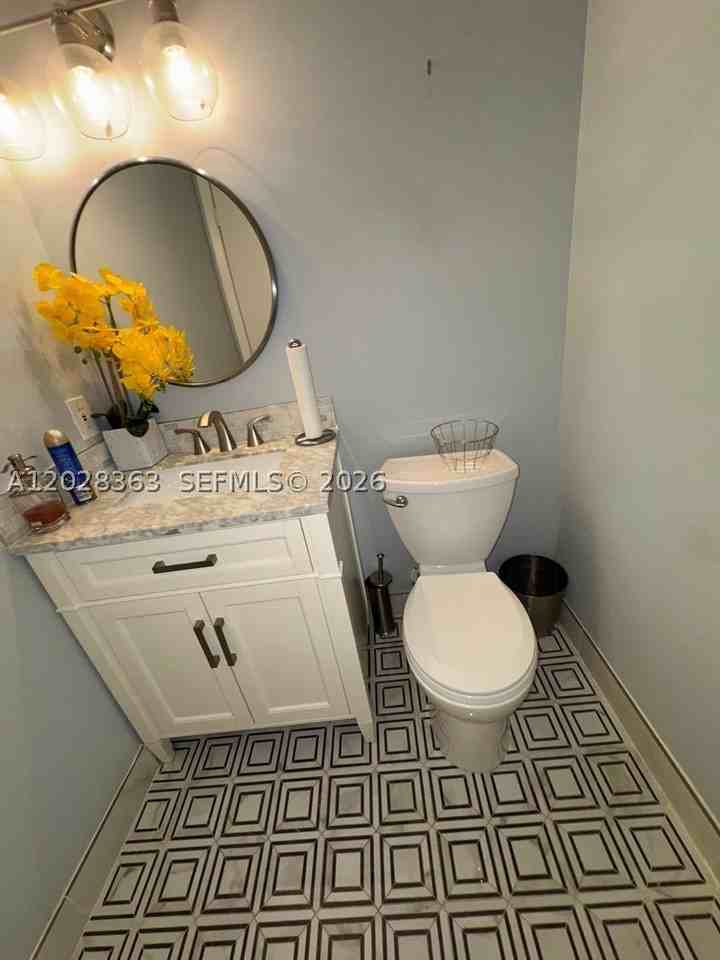 3263 Nw 44th St #2 - Photo 2 of 15