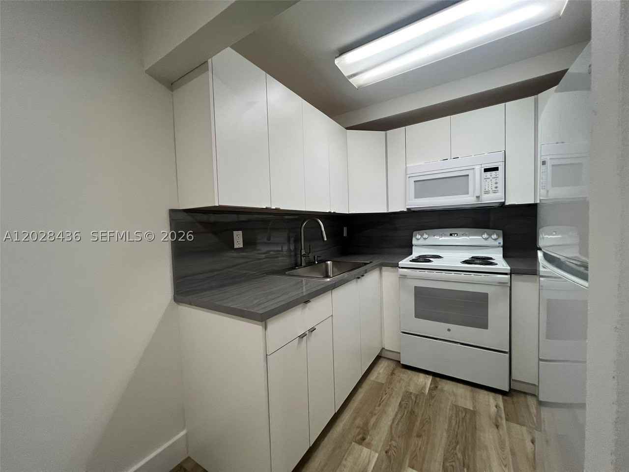 5644 W 25th Ct #5644 - Photo 4 of 15