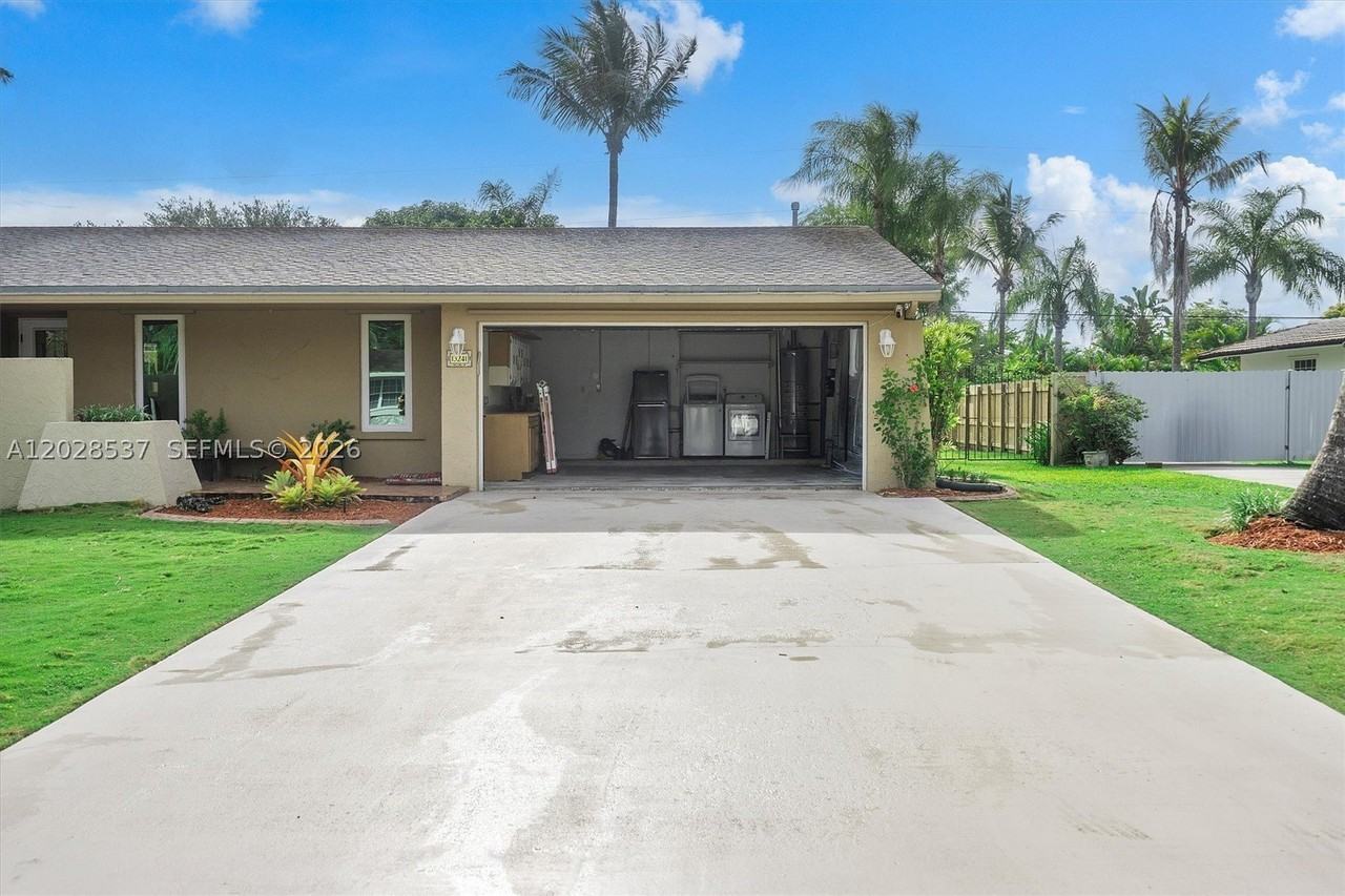 13241 Sw 99th Ct - Photo 7 of 50