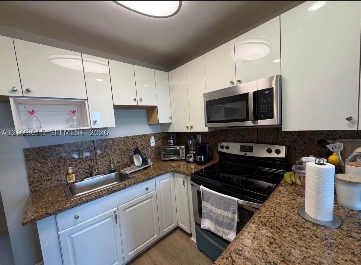 3551 Sw 9th Ter #409 - Photo 6 of 15