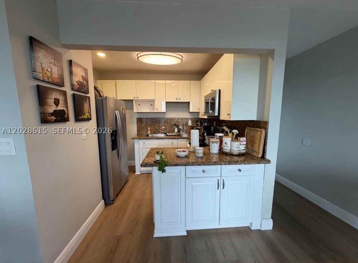 3551 Sw 9th Ter #409 - Photo 7 of 15