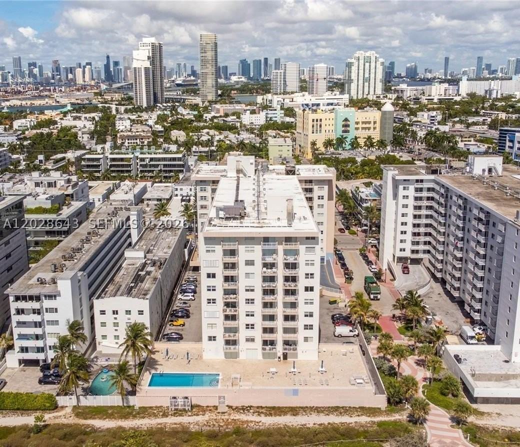345 Ocean Dr #602