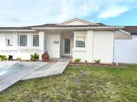 featured image of 19763 Sw 124th Ave #1