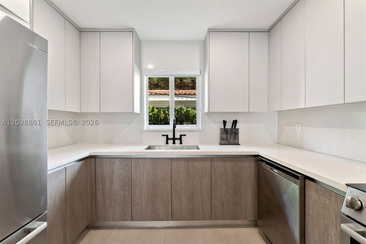 45 Palermo Ave - Photo 6 of 22