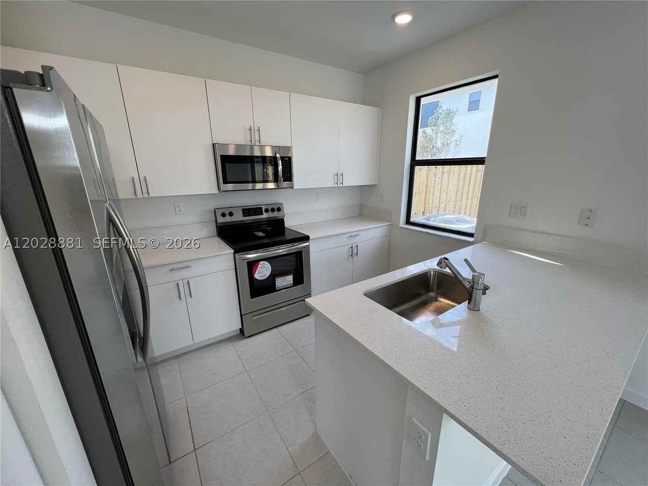 23464 Sw 129th Ave #23464 - Photo 5 of 19