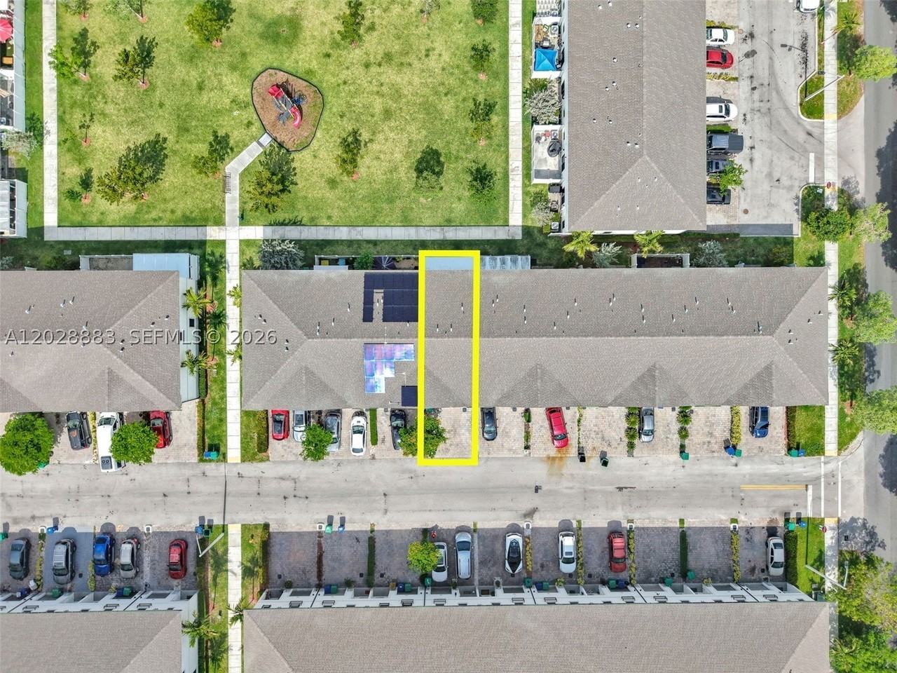 1130 Sw 6th Ct - Photo 5 of 50