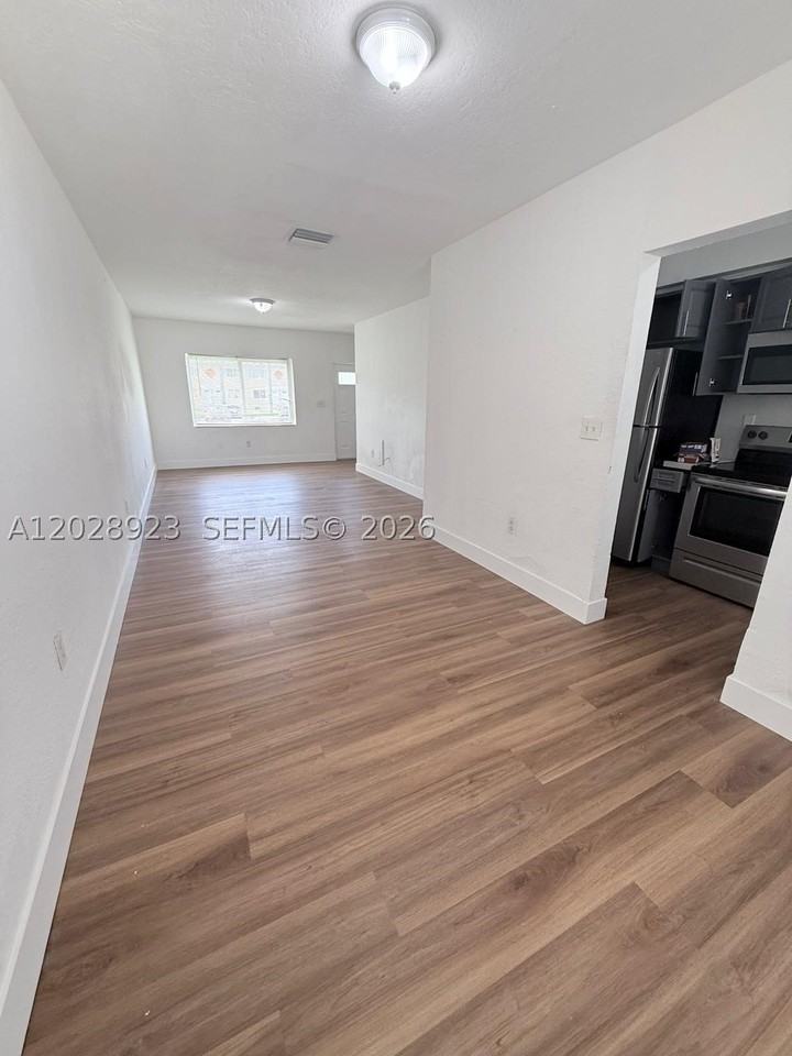 209 Nw 84th St #209 - Photo 5 of 13