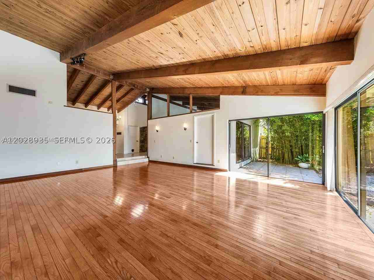 9055 Sw 78th Ct - Photo 3 of 16
