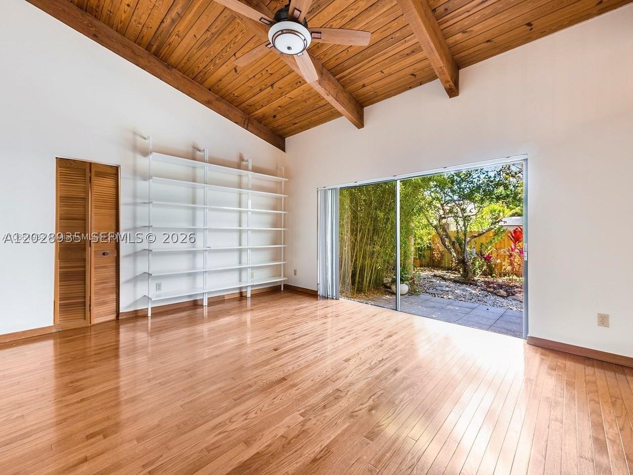 9055 Sw 78th Ct - Photo 6 of 16