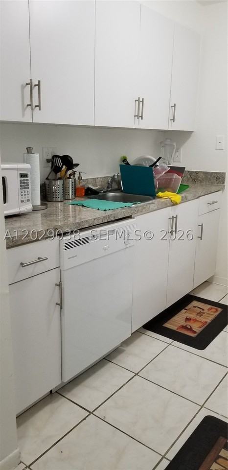 14201 N Kendall Dr #212D - Photo 2 of 50