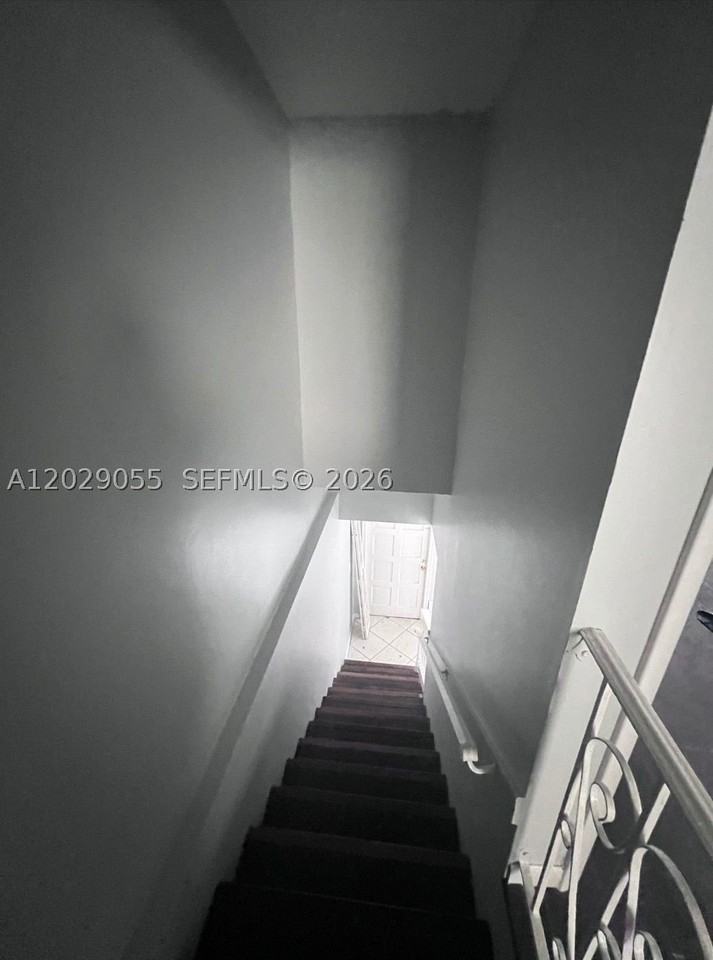 2512 Nw 52nd Ave #22B - Photo 7 of 12