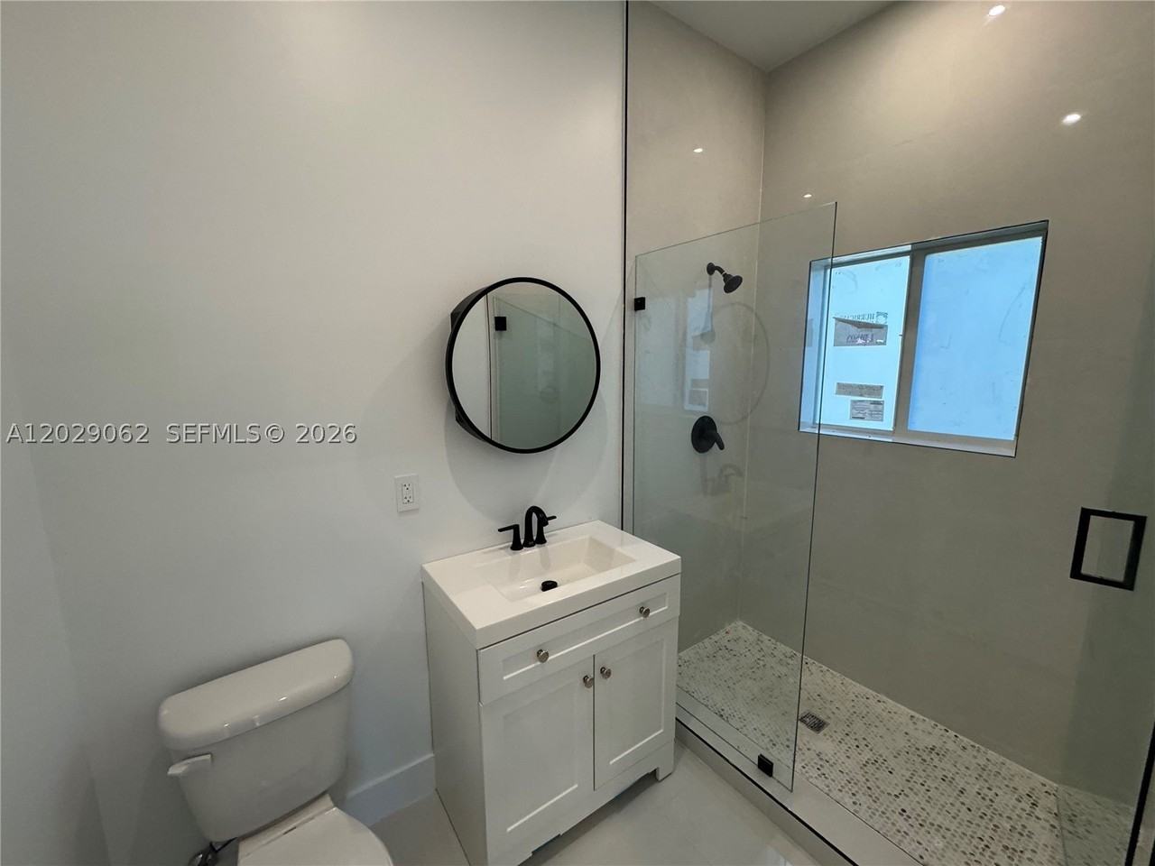 135 Nw 60th St #B - Photo 3 of 10