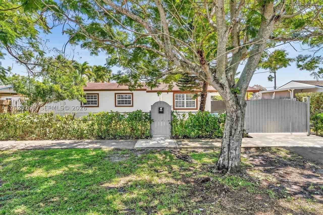 11790 Sw 34th St - Photo 2 of 50