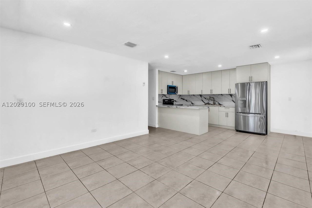 11790 Sw 34th St - Photo 7 of 50