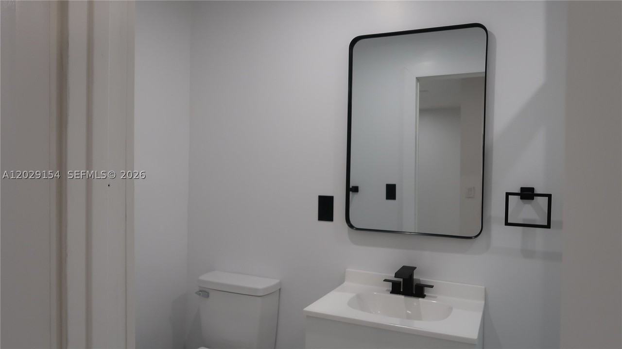 8220 Nw 199th St #1 - Photo 5 of 9