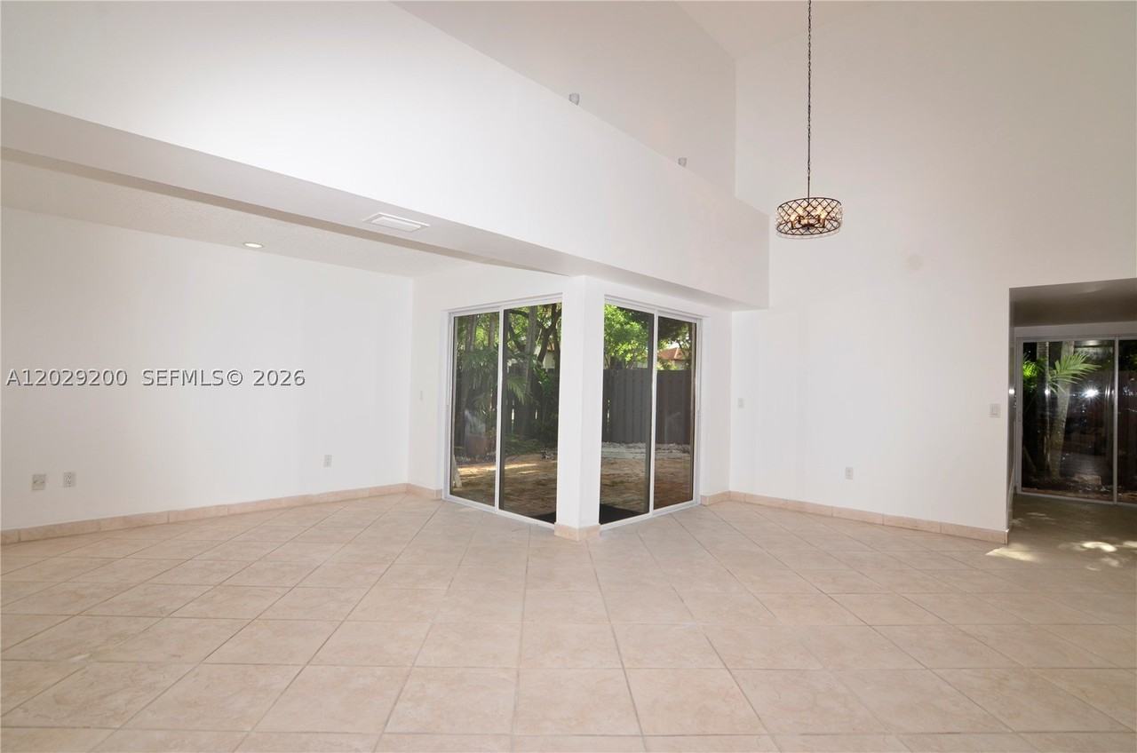 13224 Sw 111th Ter #5-3 - Photo 6 of 20