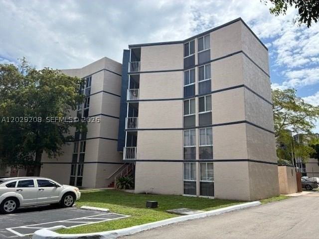 7075 Nw 186th St #C507