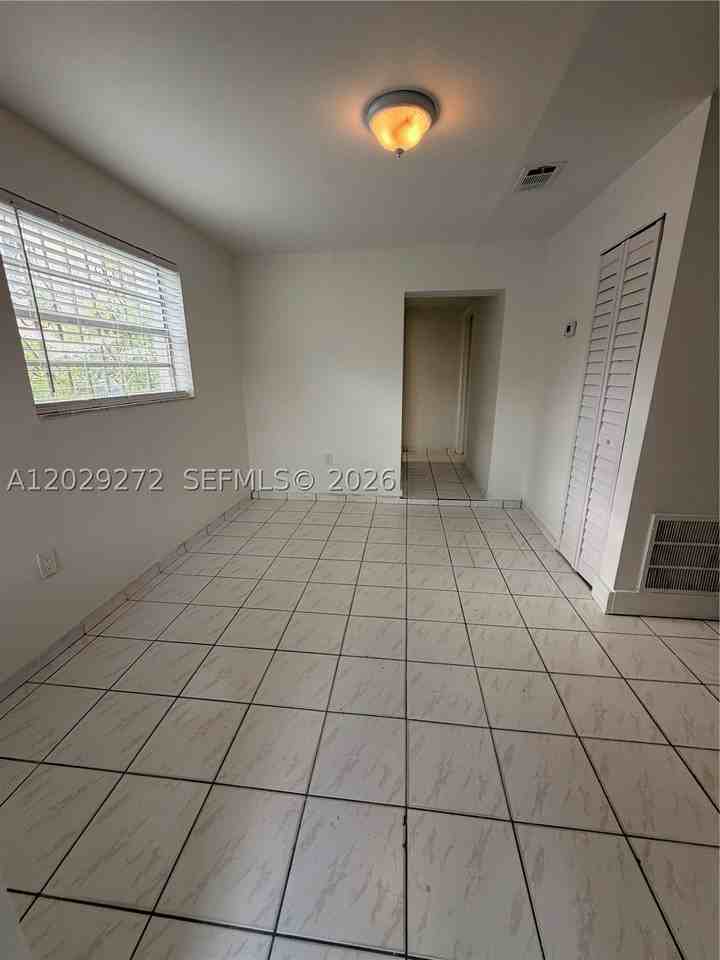 2420 Nw 31st St #3 - Photo 2 of 10