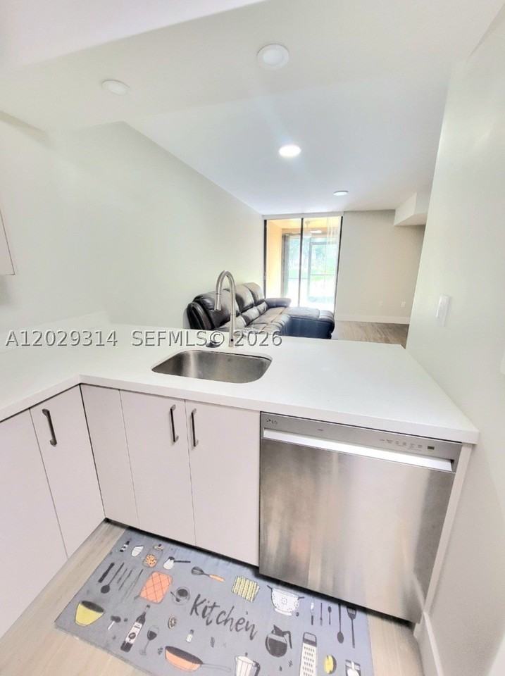 15495 Miami Lakeway N #105-4 - Photo 6 of 23