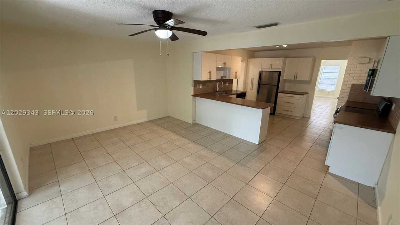 3199 Coral Hills Dr #3 - Photo 7 of 22