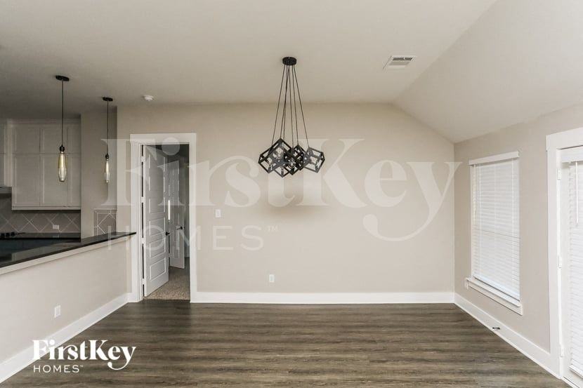 537 Windrow Ln - Photo 4 of 16