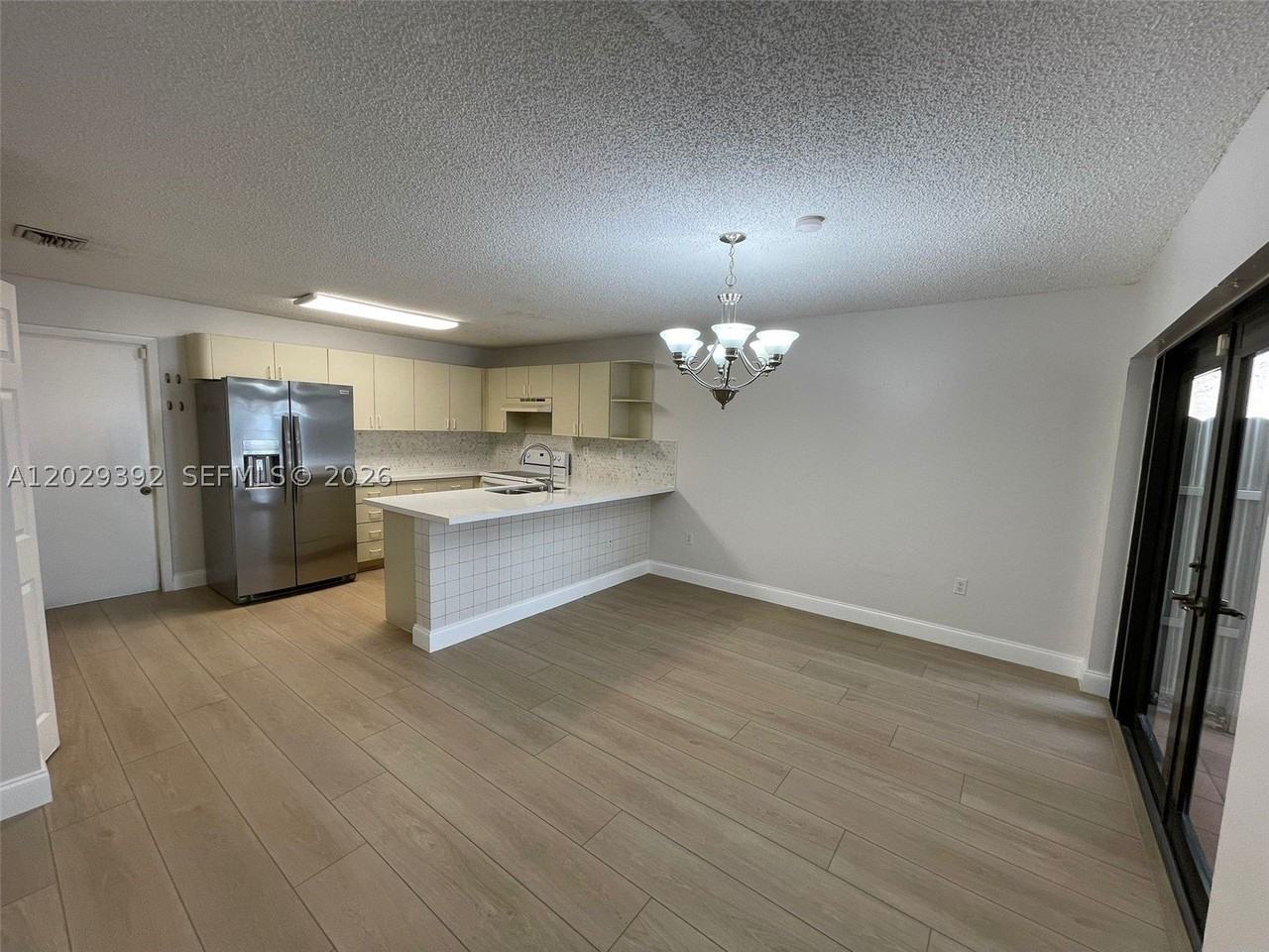 1727 Sw 136th Pl - Photo 5 of 16