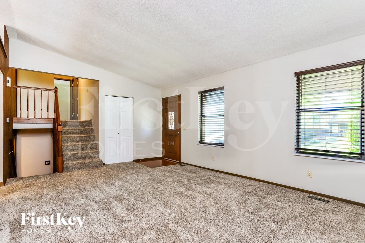 2 Forest Glade Ct - Photo 3 of 15