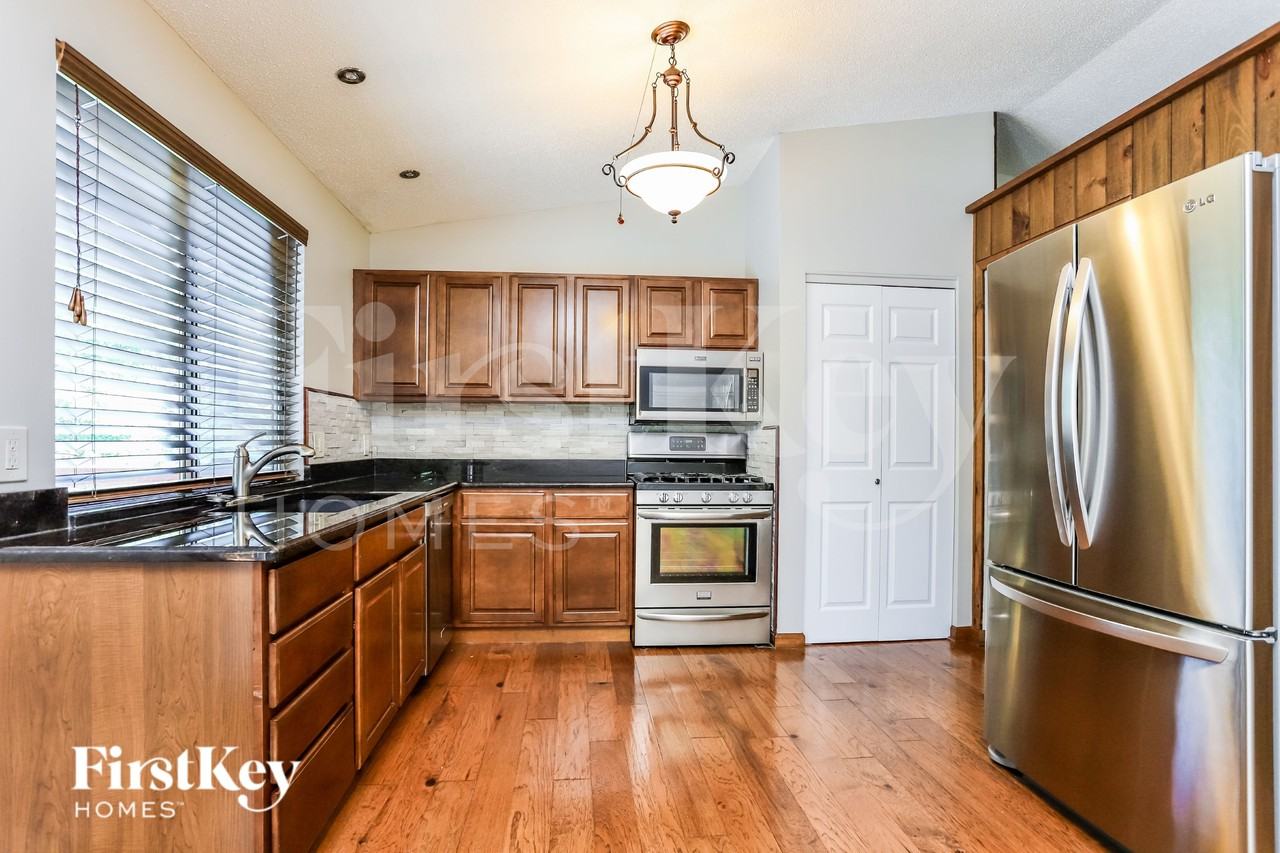 2 Forest Glade Ct - Photo 5 of 15