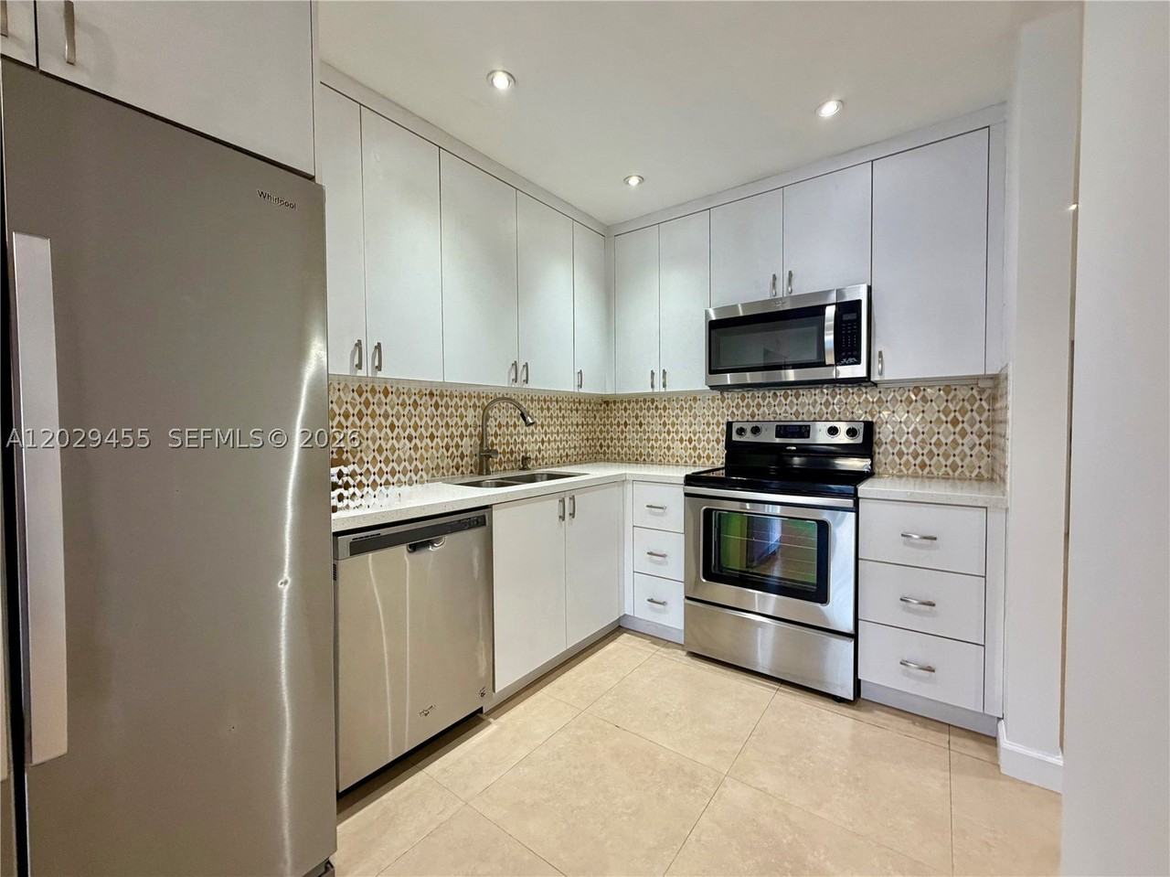 8340 Nw 8th St #N4 - Photo 6 of 15
