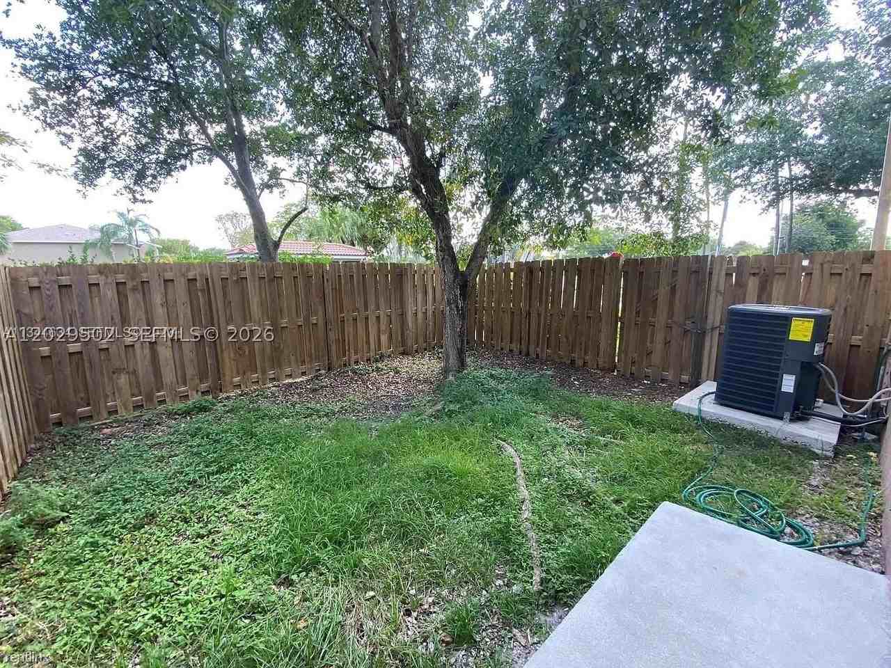 7980 S Southwood Cir #0 - Photo 2 of 25