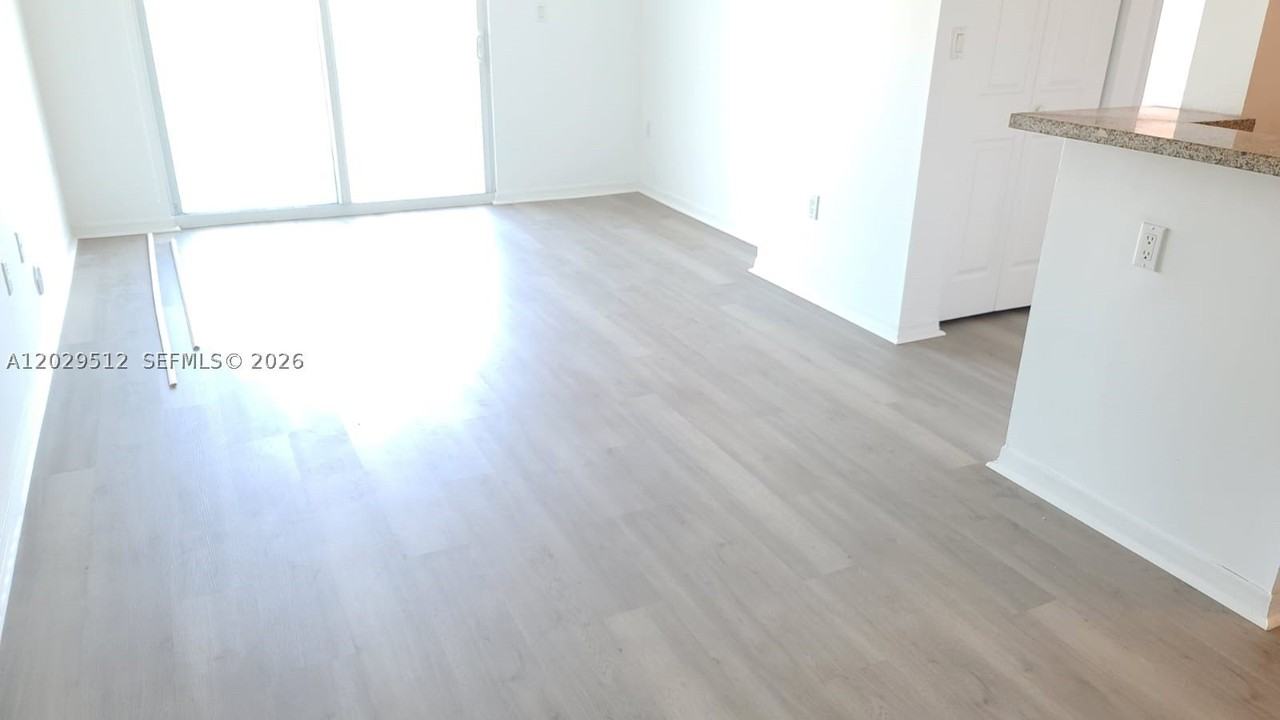1723 Sw 2nd Ave #509 - Photo 5 of 25